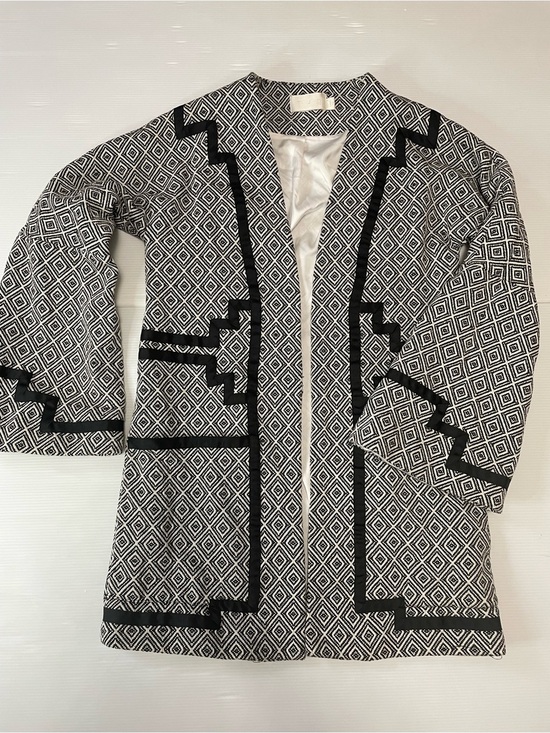 The Jetset Diaries Jackets & Blazers - The Jetset Diaries Black & White Geometric Open Front Jacket Cardigan Size XS